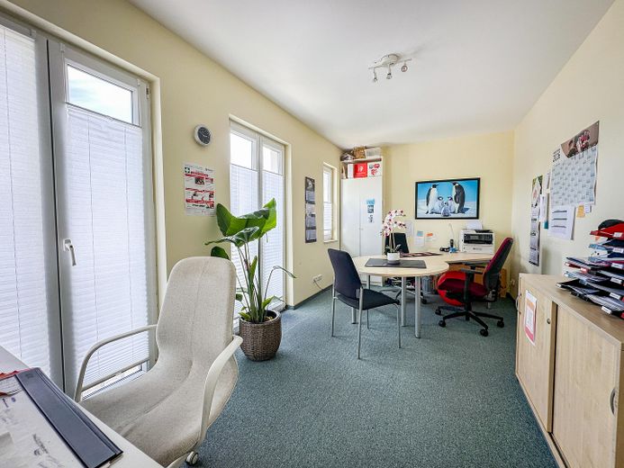 Büro im OG