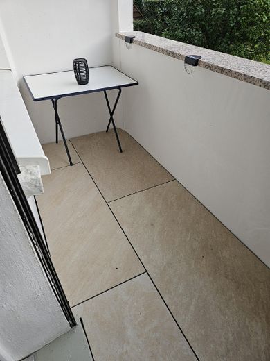 Verfügbarkeit ab 15.09.2026 – Charmante, teilmöblierte 2-Zimmer-Wohnung mit Westbalkon – Balkon