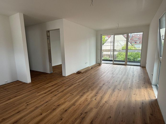 Appartamento di 4 locali al 1° piano - abitare moderno nel centro di Esslingen-Zell – Richtung Wohnzimmer