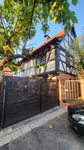 Historische Hofreite, wohnen der besonderen Art. Verkauf Provisionsfrei. – Wohnhaus front