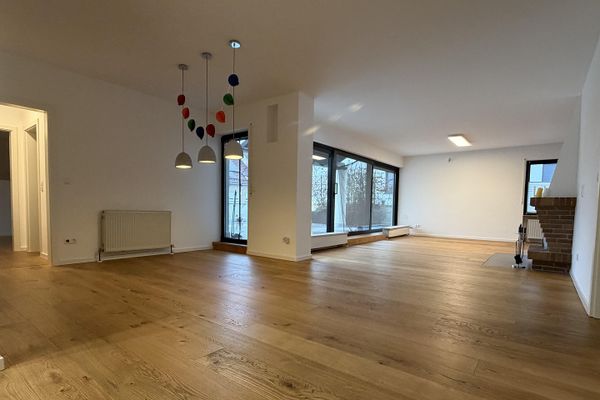 Exlusive 3-Zimmer-Eigentumswohnung mit ca. 150 m Wohnfläche