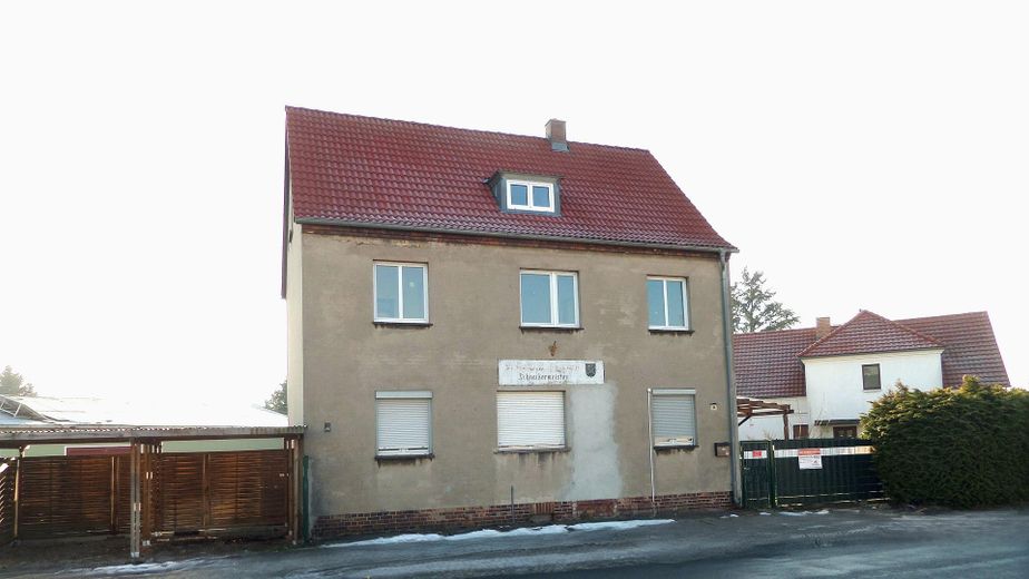 Haus Straßenansicht