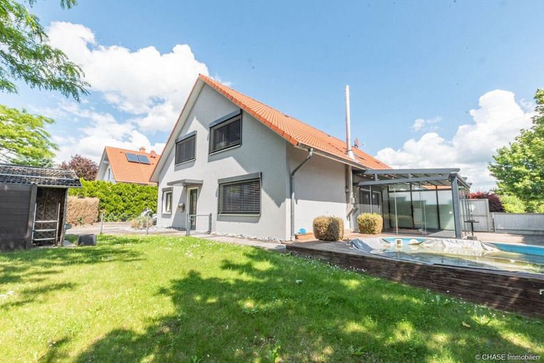 Moderne Wohneinheit in TOP-Wohnlage - Bestes Wohnen mit Garten und Pool in Hameln, Wangelist! – Außenansicht Garten