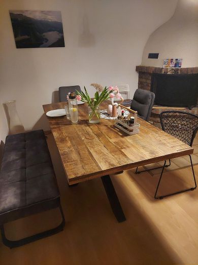 großzügige 3 Zimmer Wohnung mit Balkon – Esszimmer