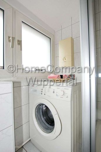 af060cbd07aeca4d1d27fd2933e4ecd371d20711.jpg