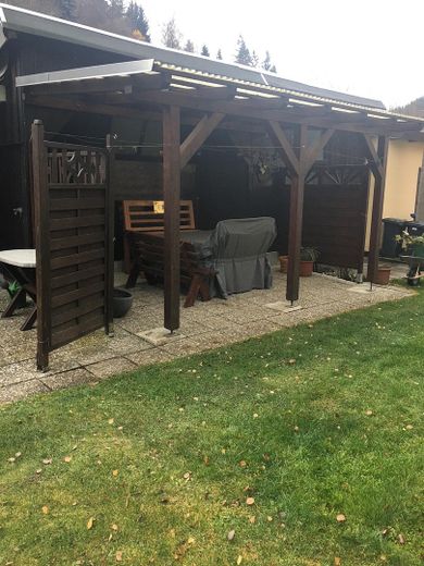 Freisitz u. Grillecke im Garte