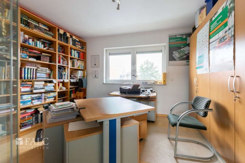 Mehr Raum fürs Leben - vielseitiges Zuhause mit Wintergarten und Einliegerpotenzial – OG - Arbeitszimmer