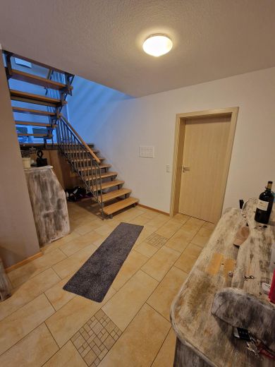Starannie zaprojektowana nieruchomość z najwyższym komfortem mieszkania i wymarzonym ogrodem w idyllicznym otoczeniu – Photo 7
