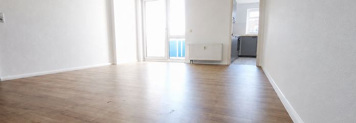 Helles Wohn-/Esszimmer