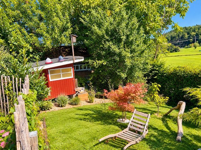 Affascinante casa unifamiliare con ampio giardino, piscina e sauna a Siegsdorf – Garten