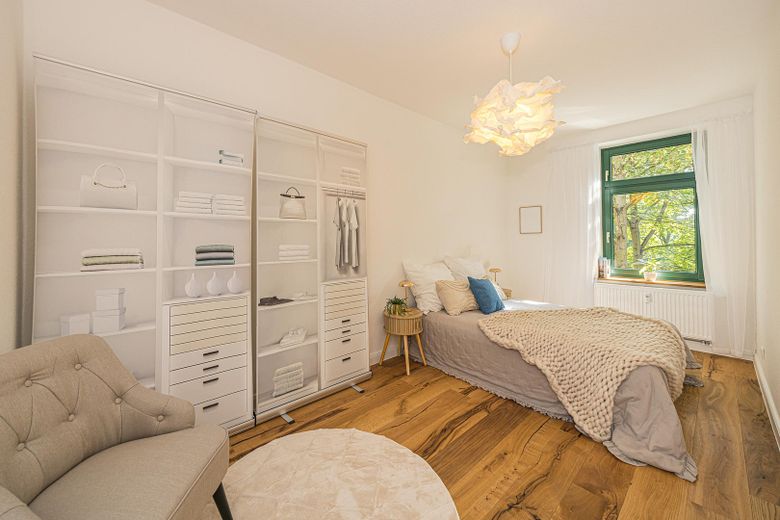 *Wohntraum: 2-R Altbau in Leipzig Stötteritz | Provisionsfrei | 4% Rendite + 4,25% AfA* – Schlafzimmer