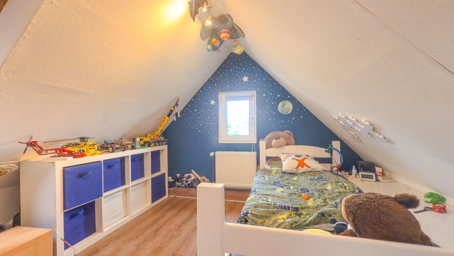 Vielseitiges Haus mit Charme - ideal für Mehrgenerationen, Arbeiten &amp; Wohnen oder Vermietung – Schlafzimmer 2 DG