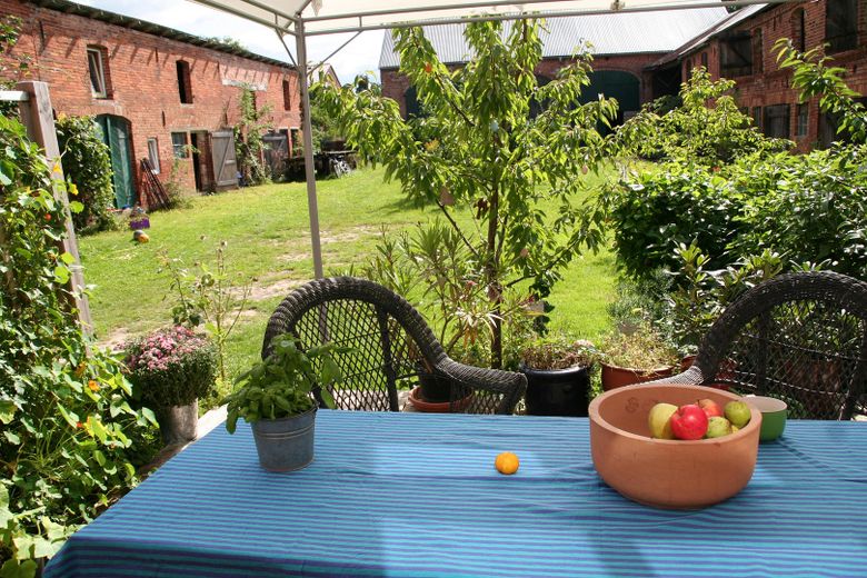 Blick in den Vierseitenhof - 1