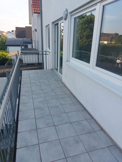 Langen - Moderne Maisonette im Herzen der Altstadt – Balkon 1. Stock