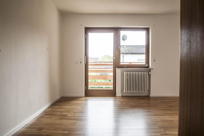 Erstbezug nach Sanierung: Helle 97 m² Wohnung mit Südbalkon, Garten, Kellerraum und Garage – फोटो 16