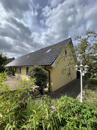 Ferieninvestment + Lebensperspektive + Land auf Rügen – NO-Seite