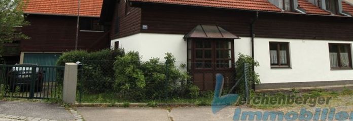 Natur pur! Großzügiges Einfamilienhaus mit Einliegerwohnung in Landau an der Isar