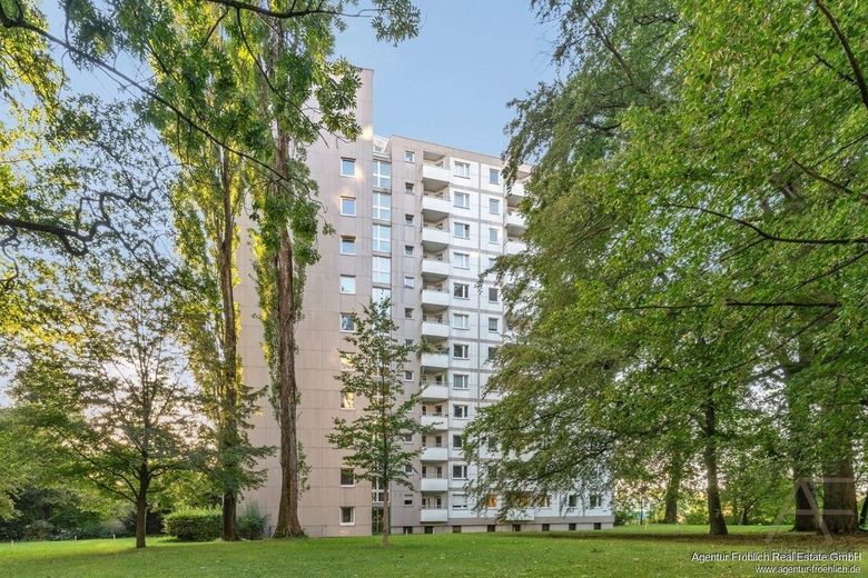 Investimento immobiliare nella Parkstadt Bogenhausen - moderno appartamento di 3 locali ristrutturato con contratto di locazione in essere – 240427022_Seitenanischt_WEB