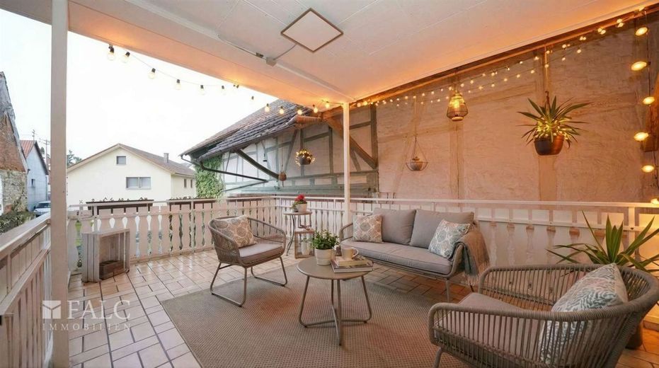 Platzwunder in Ravenstein! 3-Familienhaus inkl. großzügiger Scheune - FALC Immobilien Heilbronn – Schattiges Plätzchen an heißen Sommertagen (1. OG)