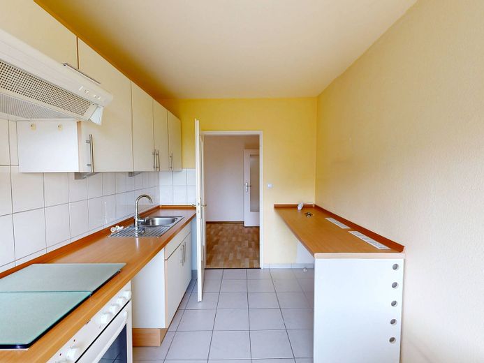 Appartement spacieux de 3 pièces avec BALCON et CUISINE INTÉGRÉE – Ansicht II: Küche