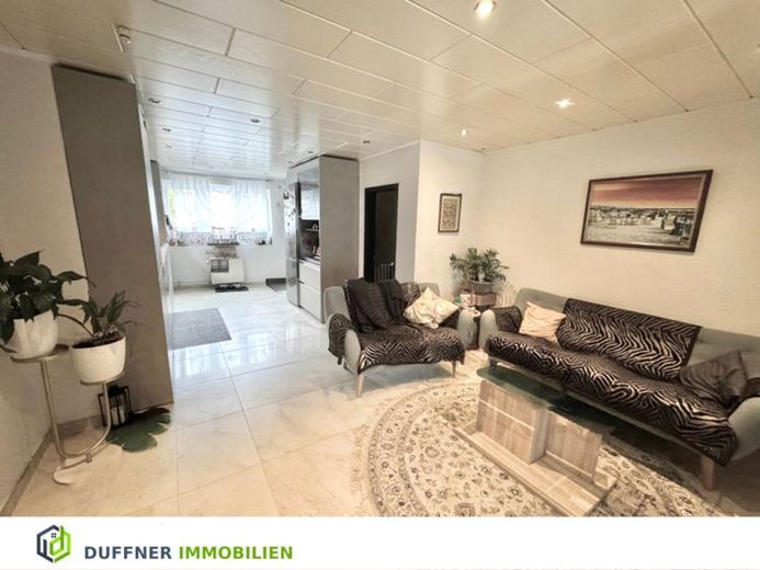 Top-Renoviertes Reihenhaus in Kiel-Elmschenhagen – Foto 1