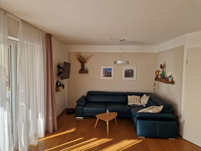 ruhige Gartenwohnung inkl. großen Hobbyraum – Wohnbereich