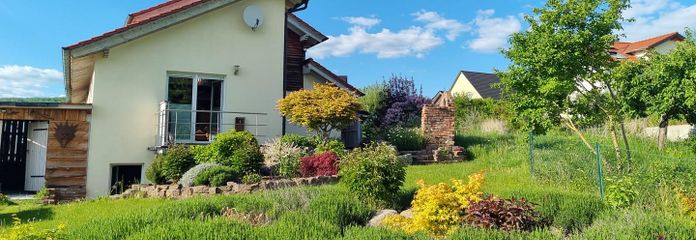 Haus Südansicht vom Freisitz