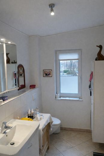 Bad zu Schlafzimmer 1