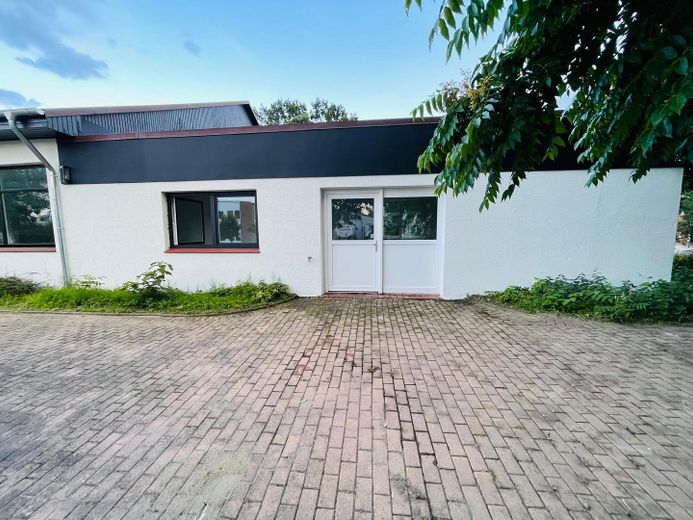 NUOVO! 875 m² di superficie commerciale – RISTRUTTURATA E SENZA PROVVIGIONE | Visitatela subito! – Foto 7