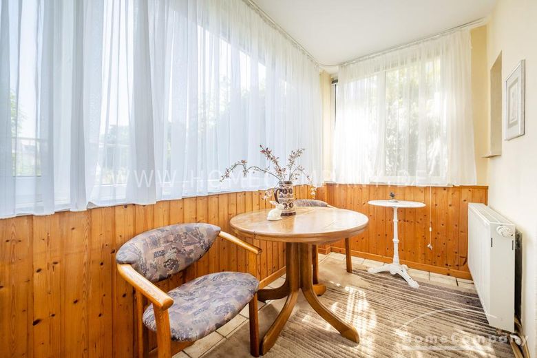 14050 HomeCompany Dresden مفروش/مؤثث شقة جميلة من 3 غرف في فايسن هيرش مع استخدام الحديقة بحد أقصى 3 أشخاص – bb28901e7ddc81f82b551f057337febc04fa6142.jpg
