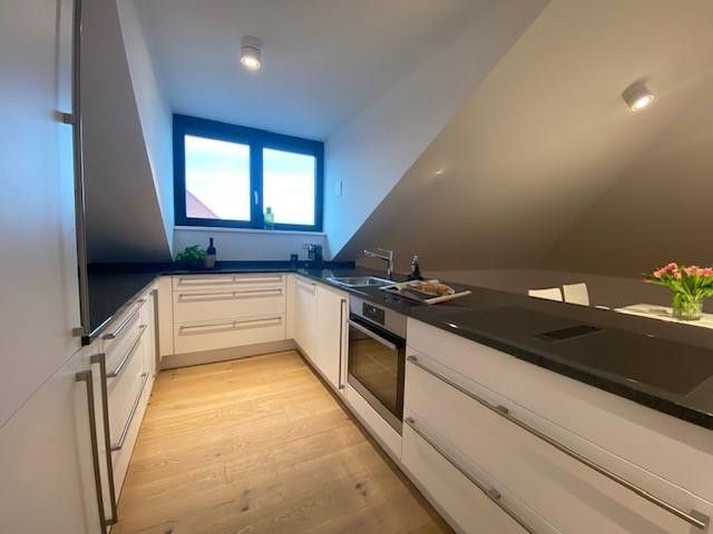 Traumhaft schöne Penthousewohnung  mit Dachterrasse – Küche  U-Form