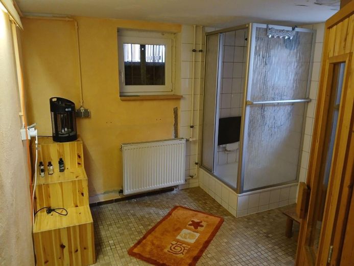 Wunderschöne Hofreite – Keller Sauna