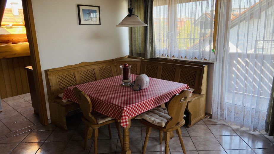 Möblierte 2-Zimmer Wohnung an Einzelperson – Photo 2
