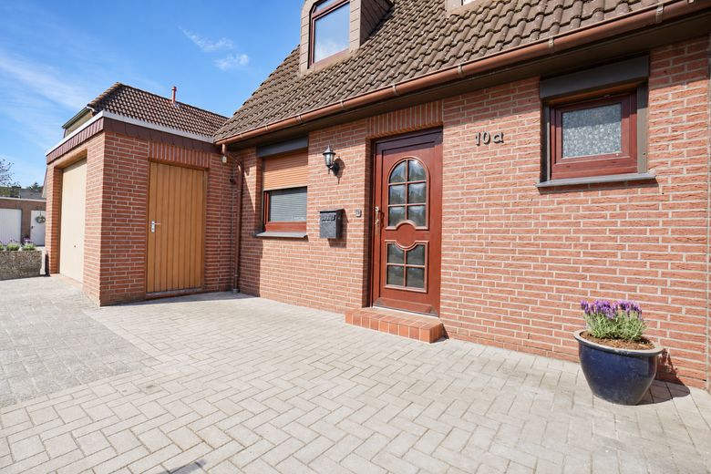 Modernisierte Doppelhaushälfte in Delmenhorst Stickgras/Annenriede – Foto 1