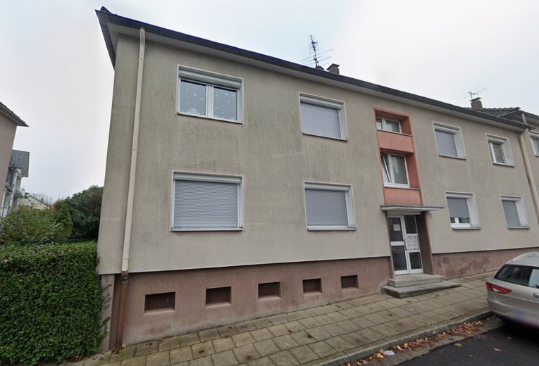 Sanierte 3,5-Zimmer-Erdgeschosswohnung in Essen-Frohnhausen – फोटो 1