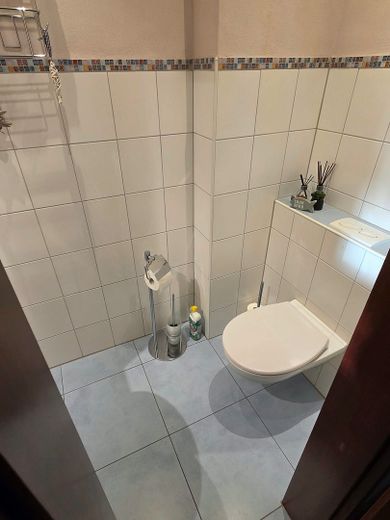 -provisionsfrei- 3-Zimmer-Wohnung mit Balkon, EBK & Garage in der Aplerbecker Mark – Gäste-WC