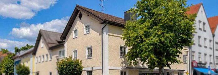 Besondere 4-Zimmer-Wohnung mit offenem Wohnkonzept und Innenhofterrasse