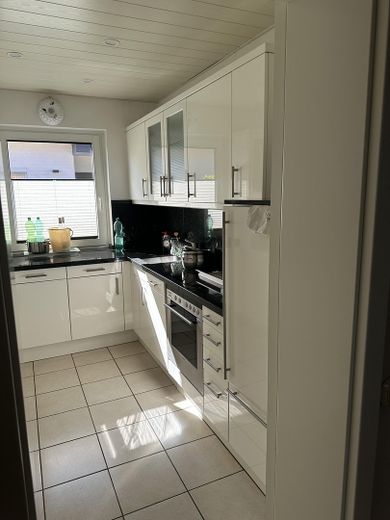 Provisionsfrei: Freistehendes Einfamilienhaus mit 154 m² Wohnfläche und Wintergarten in Reinbek – Küche