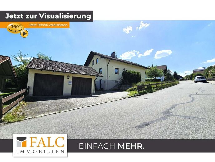 Attraktives Einfamilienhaus mit Doppelgarage, PV-Anlage und ausgebautem Keller – Außenansicht