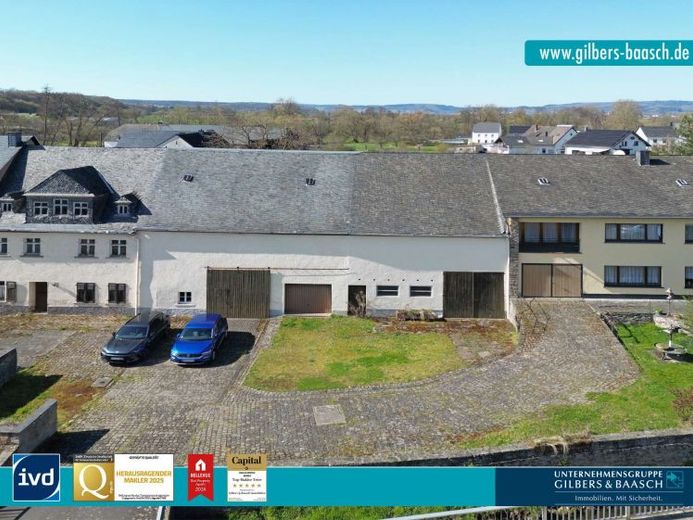 Platten bei Wittlich: Stilvolles Wohnhaus + große Scheune + weitläufigem Grundstück + Altbau – Foto 1