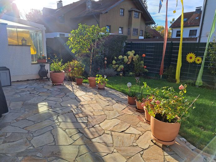 Provisionsfrei ! - familienfreundliche Doppelhaushälfte mit gepflegtem Südgarten – Foto 3