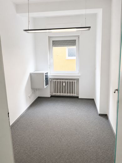 Gewerbeeinheit 112qm mit Garage im Bonner Zentrum - erste Rheinlage – Serverraum / Zimmer 6