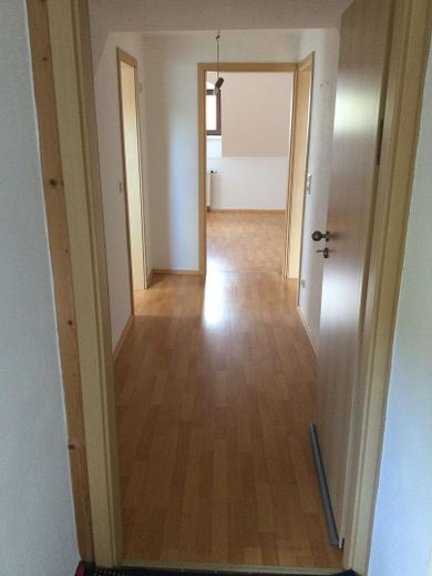 Ein-/Zweifamilien Stadthaus am Weinberg kernsaniert, vielseitig nutzbar, freistehend – DG Flur
