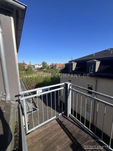 26193 HomeCompany Dresden सुसज्जित/फर्निश्ड 2-कमरों वाला बालकनी युक्त अपार्टमेंट, Dresden-Leuben में, अधिकतम 4 व्यक्ति – ec693ba71bf7b96451cf6571ed9a4f1f5c75066c.jpg