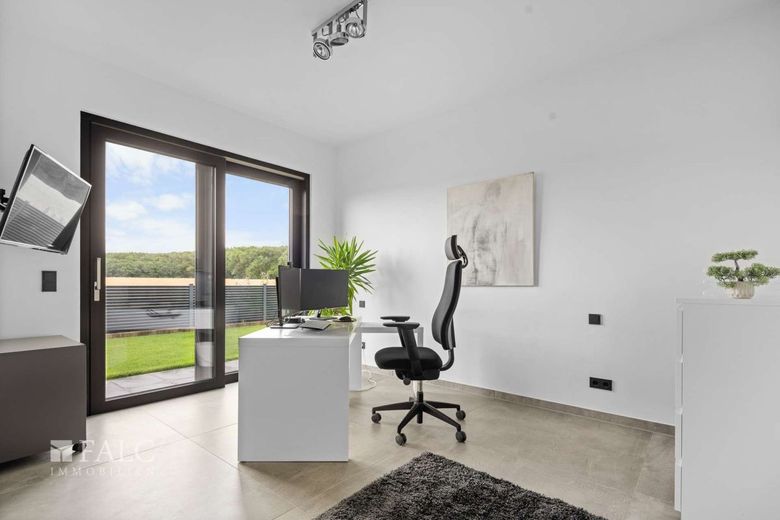 Moderne Villa mit Panorama! Feldrandlage pur! – Gast-/Arbeitszimmer