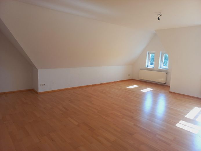 мансардна квартира – Wohnzimmer