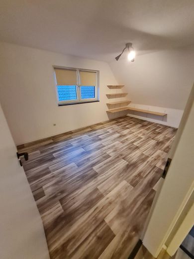 NEUSTADT OT POGGENHAGEN: Schöne Doppelhaushälfte in ruhiger Feldrandlage mit guter Anbindung – Zimmer 1