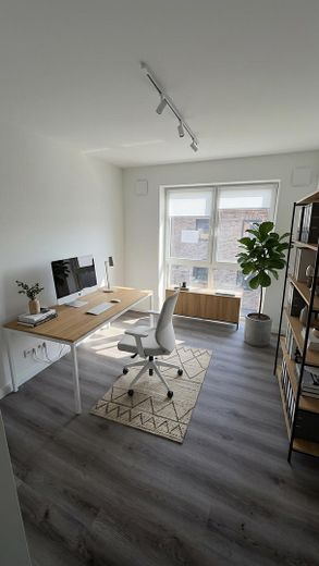 Nuovo appartamento di 3 locali a Heide – Büro / Kinderzimmer