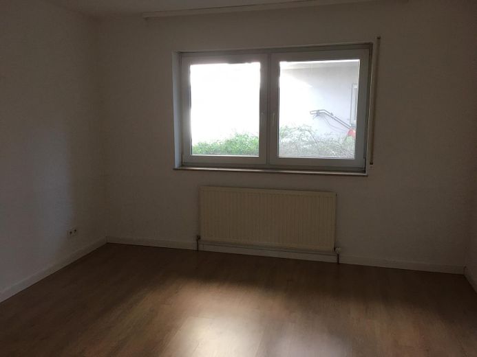Wohnung mit Balkon und Blick ins Grüne zu verkaufen – Foto 3