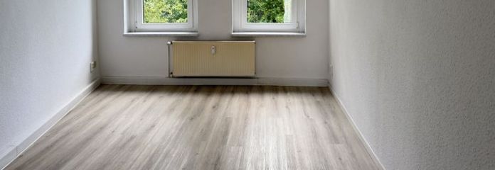 Vacant 2-room apartment with a new balcony in Mölkau